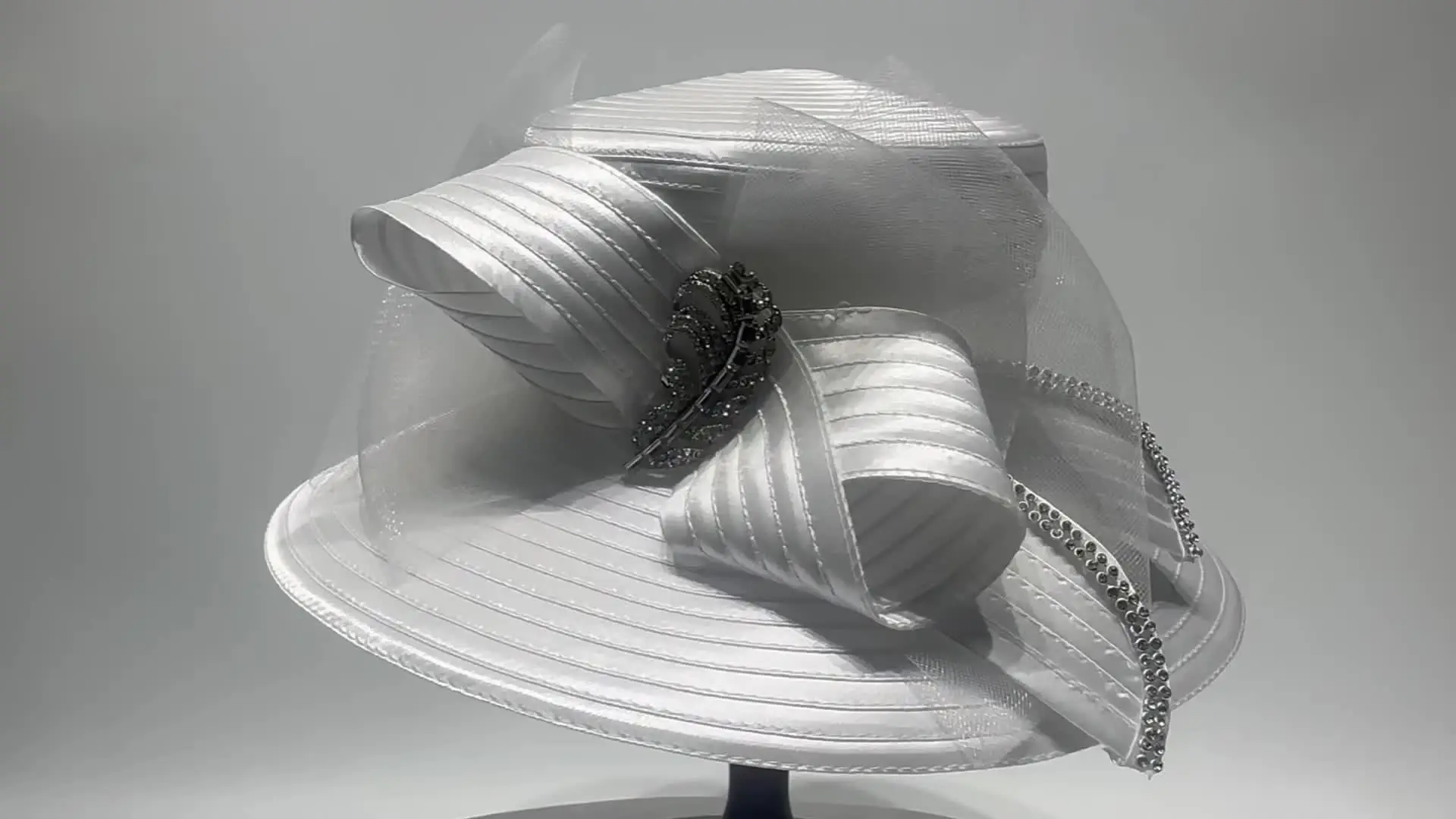 Women's Striped Formal Wedding Wear Church Hats Satin - Main Image