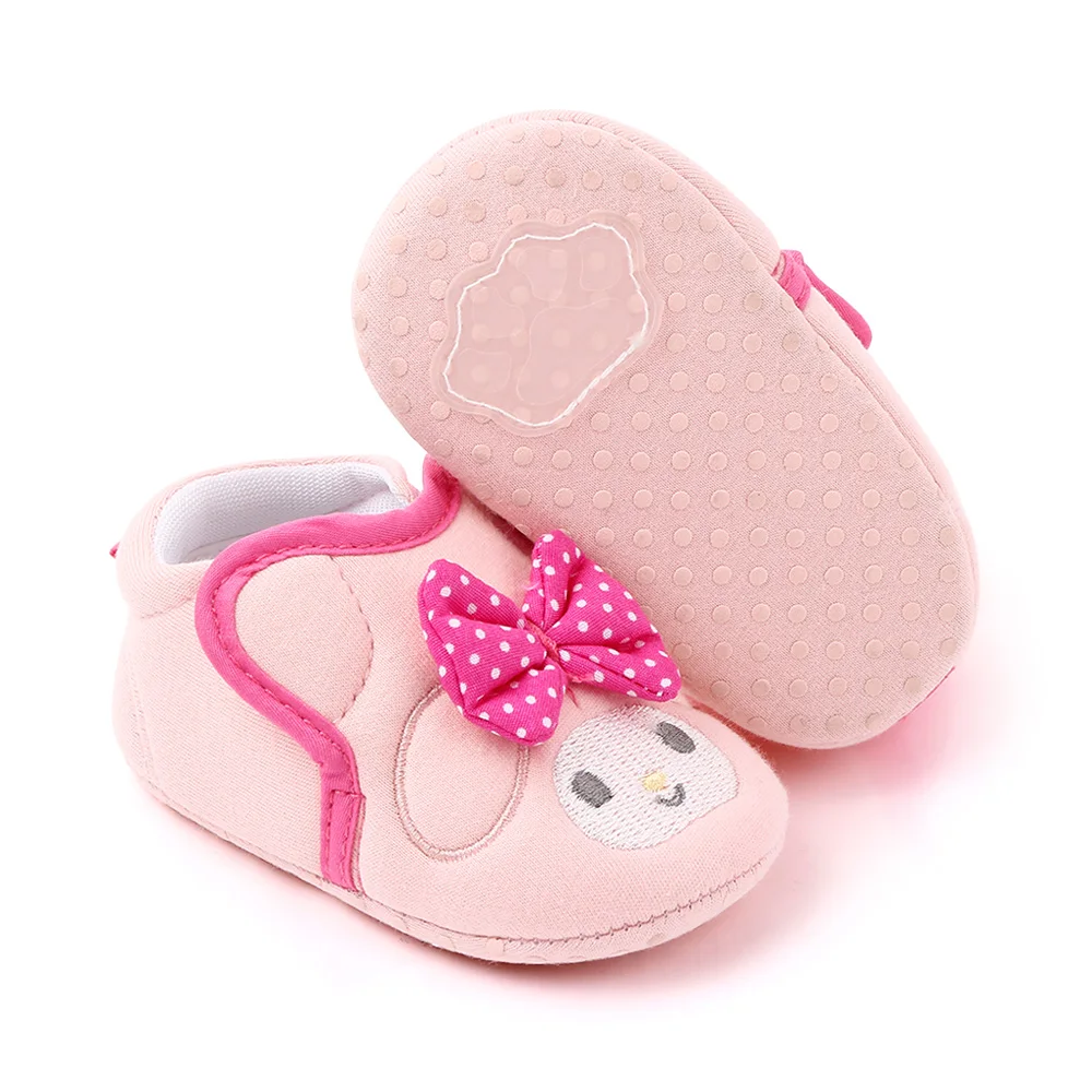 Cute animal design soft cotton newborn baby shoes for boys and girls in bulk supplier