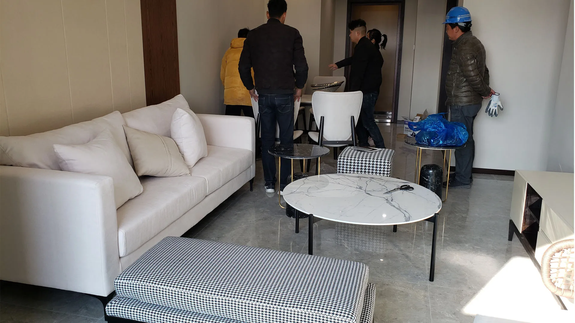 Furnished sample room project