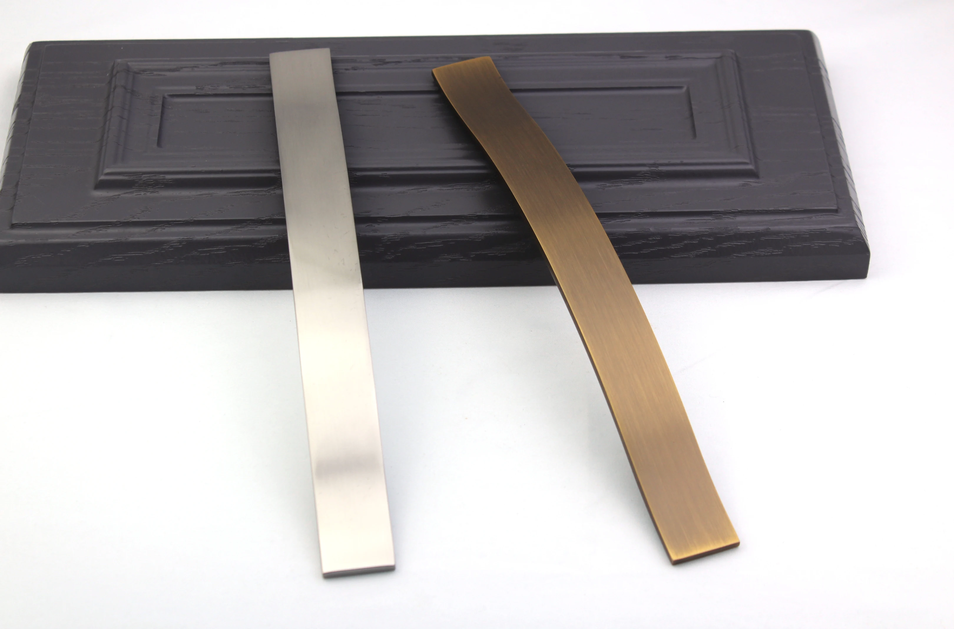 Wholesale price new design drawer handle aluminum material