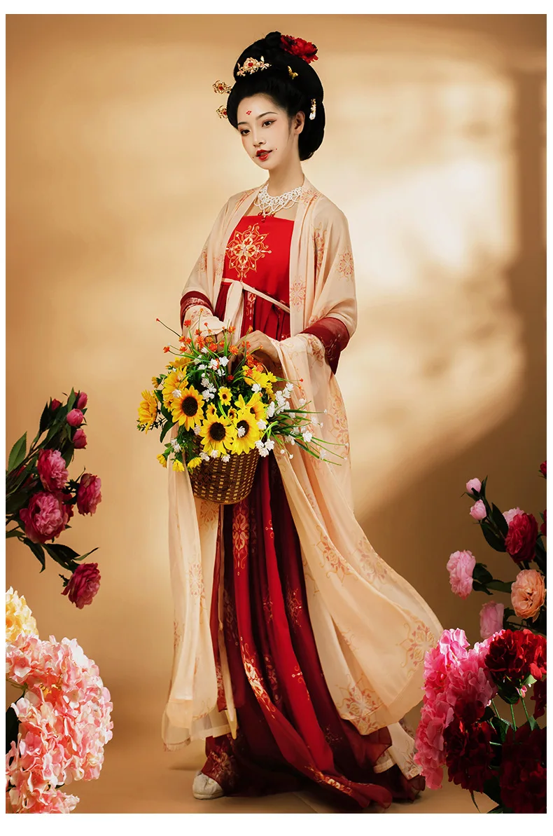 妇女古代汉代服装长大袖刺绣汉服传统服饰