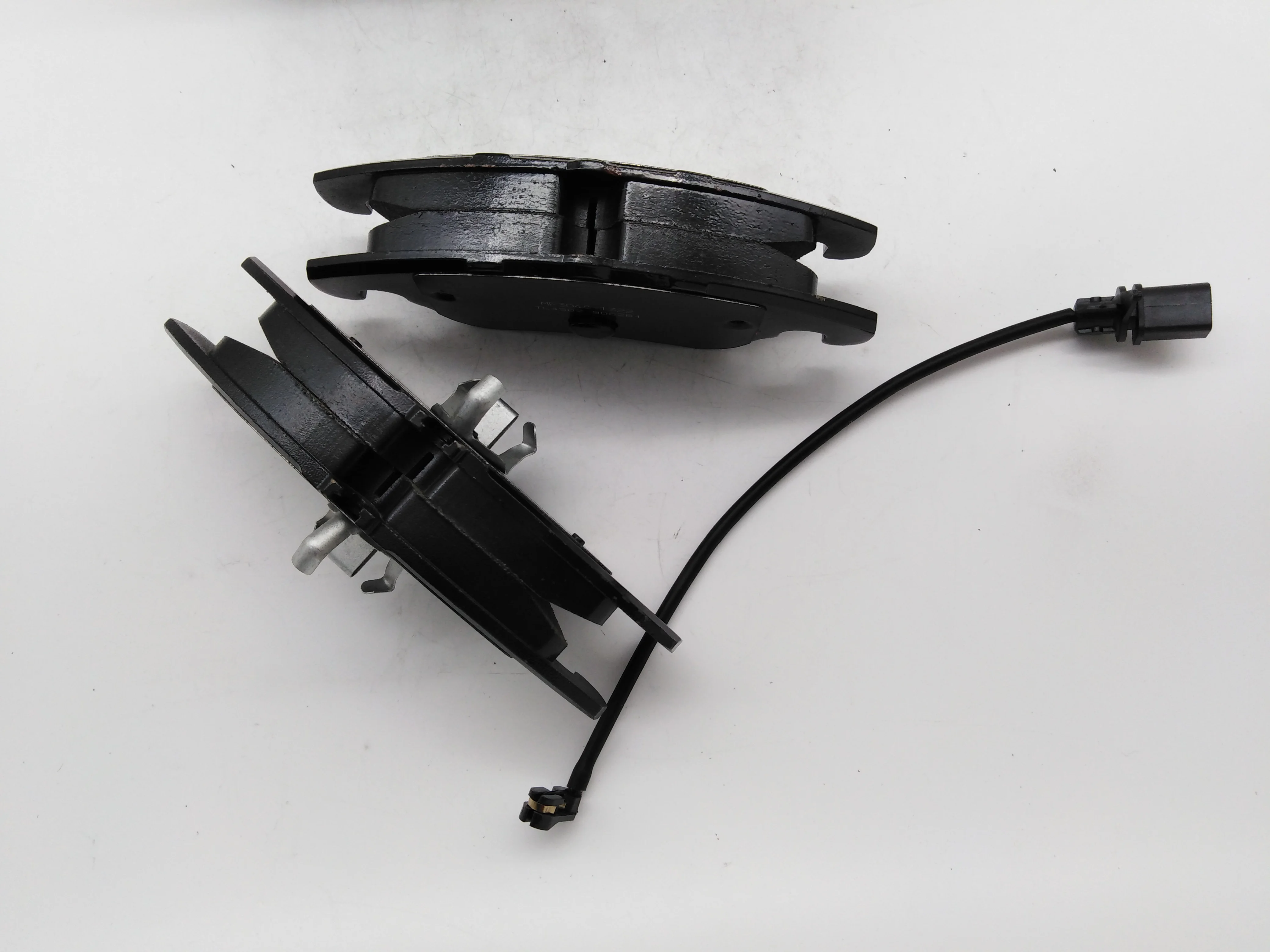 Brake Pads With Shims And Sensor Wire Good Quality Best Price For Sale