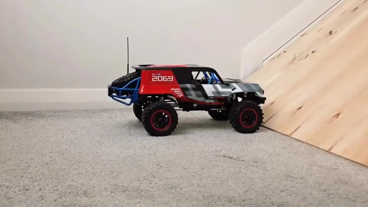 MJX H8P 1/8スケール ブロンコR ライセンス取得済み 4WD RCロック