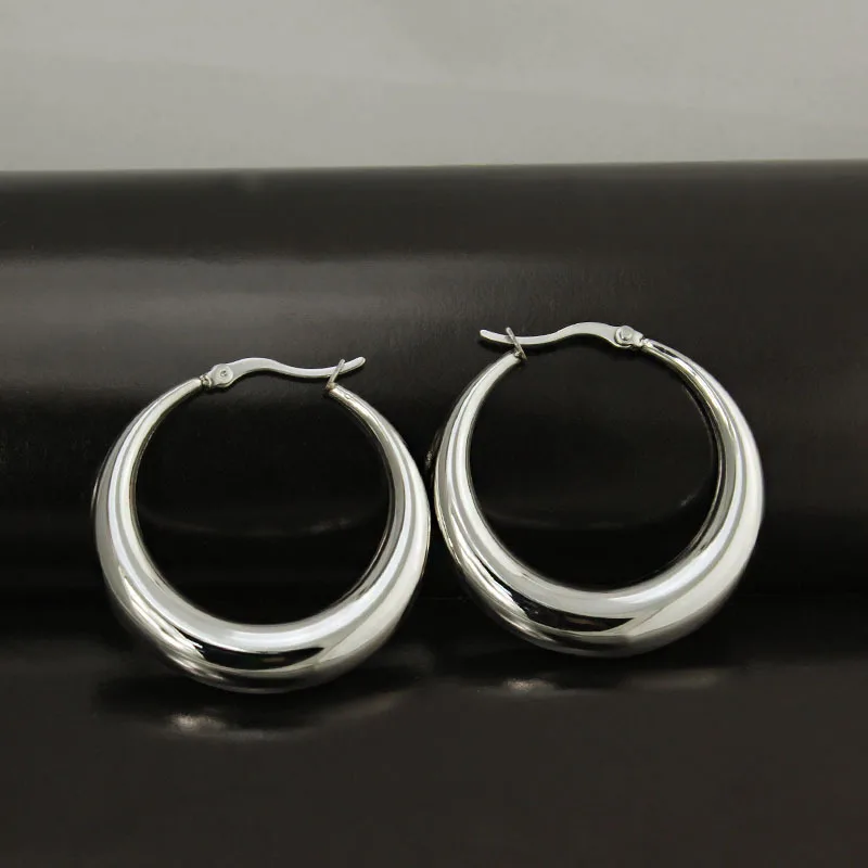 Big Round Hollow Earrings Trendy Silver Fashion Jewelry Wholesale Large Stainless Steel Hoop Earrings Women EHE001