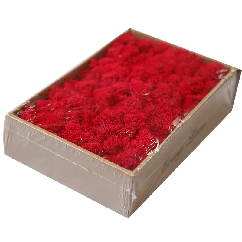 Натуральный камень в интерьере. Отделка в стиле лофт. Бюст худого человека без одежды. Картины имитация живописи. Каменные панели для стен.