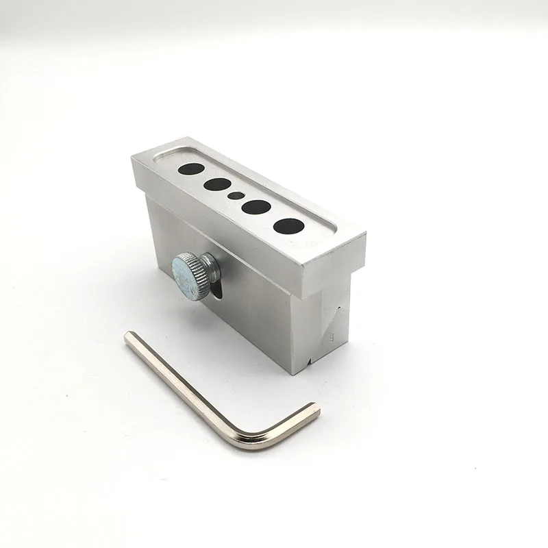 4 Holes 6 Holes 12 Holes 9mm 12.1mm Lip Balm Lipstick Tube Mold Small