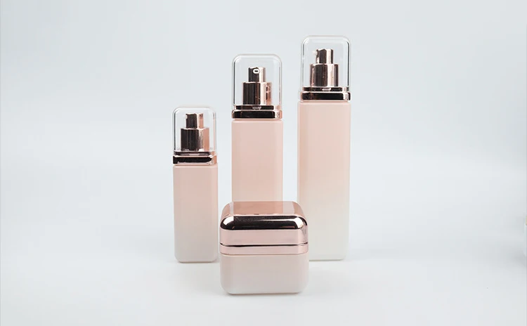 Luxury Cosmetic square glass bottle set -- skincare container manufacturer-- aluminum  with pump&spray&gold cap supplier