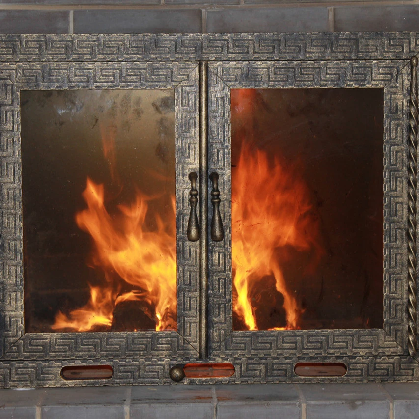 Transparent heat resistant glass ceramic glass used as fireplace doors glass