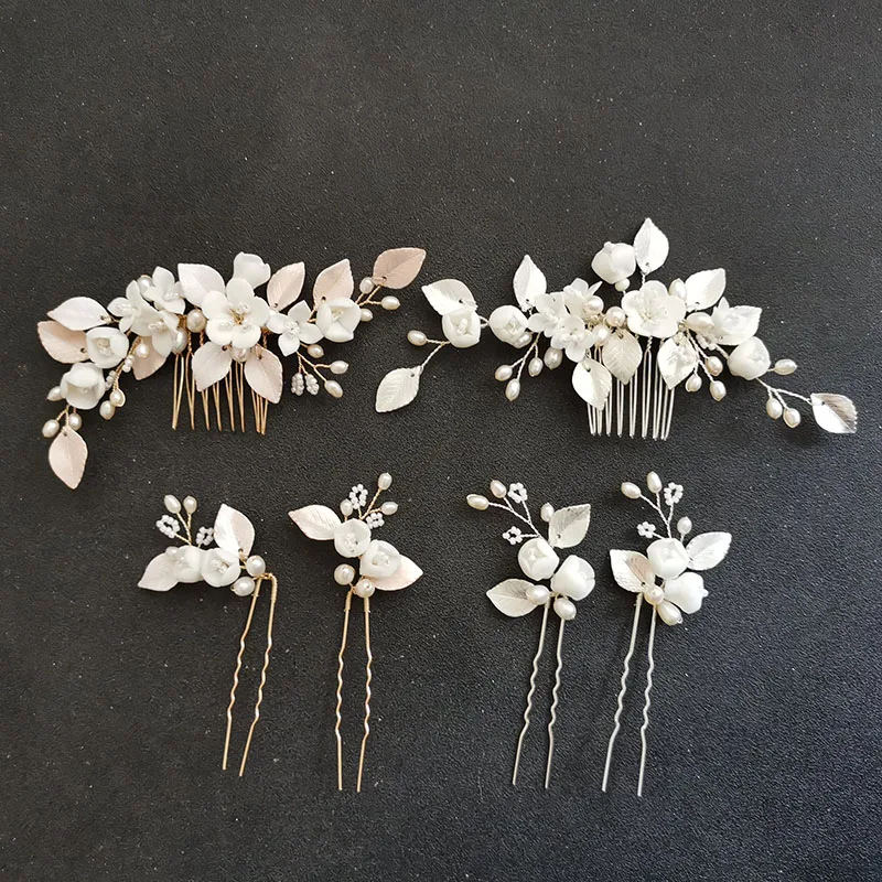 Pearl Hair Comb with Flowers and Crystals, Hair Accessory for Bride Made with Freshwater Pearls, Wedding Hair Comb top