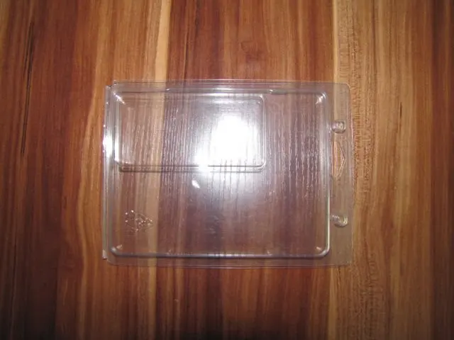 clamshell_4_1.JPG