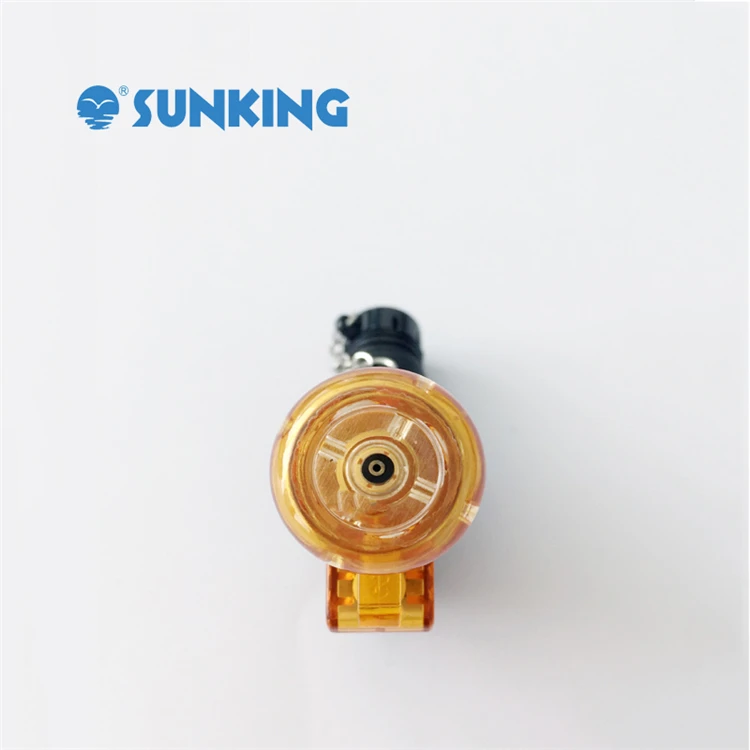 DK-715-4.jpg