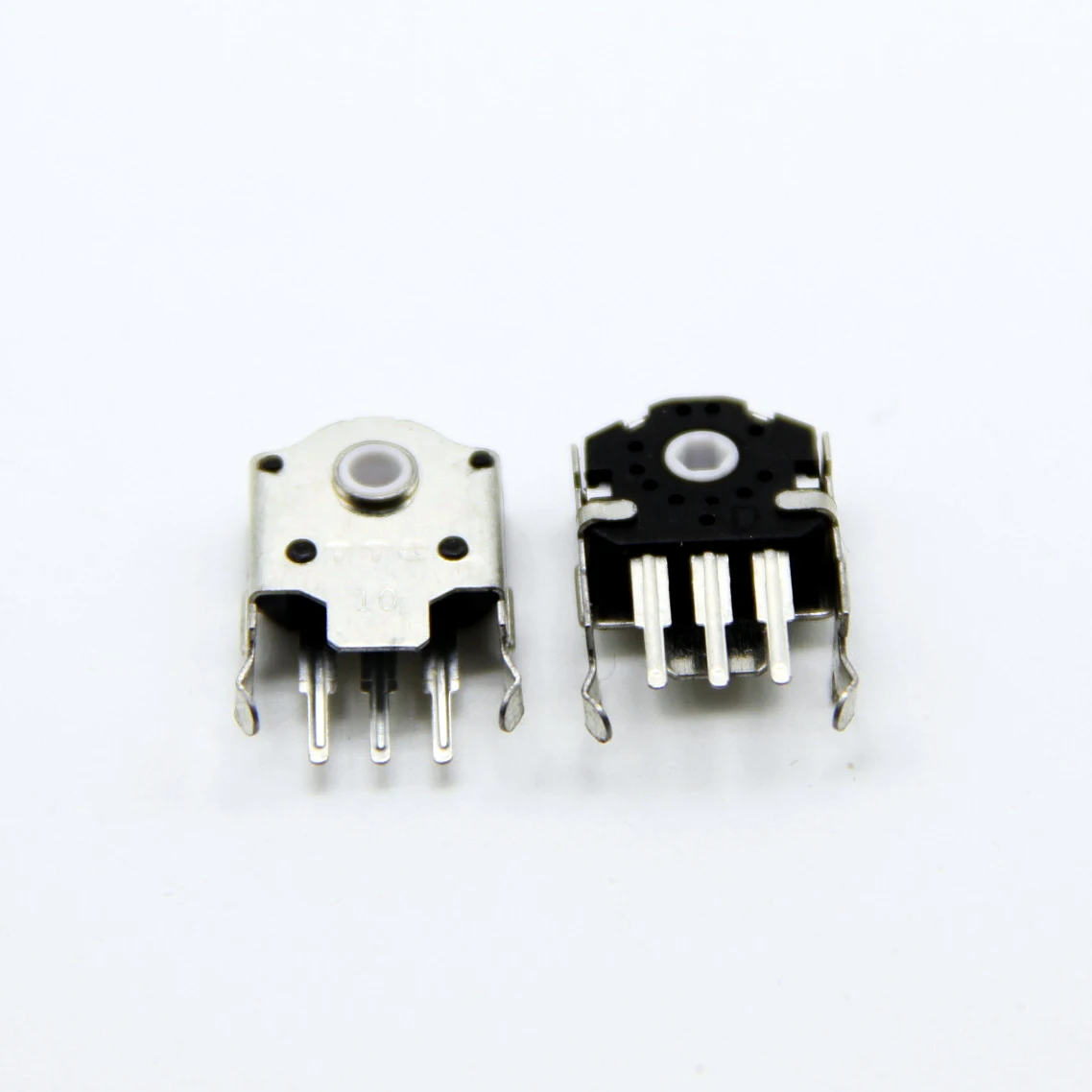 EC11 rotary encoder with push button mounted on PCB showing 5-pin layout