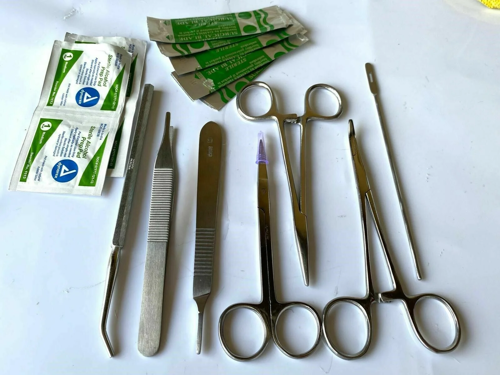 Surgical Suture Kit Basic First Aid Set Suture Emergency Trauma