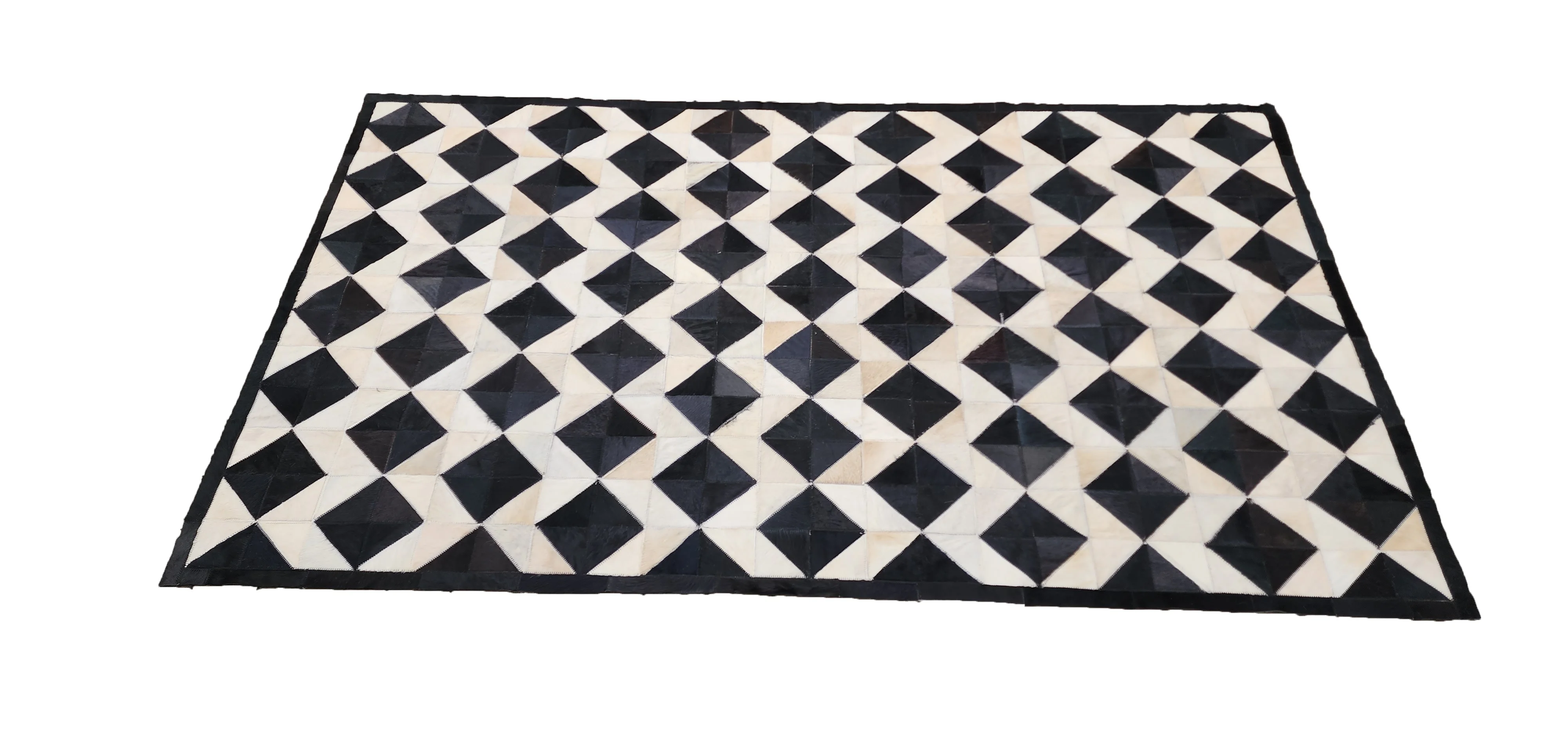 Natural Cowhide Black And White Color Modern Design Pure Real Fur