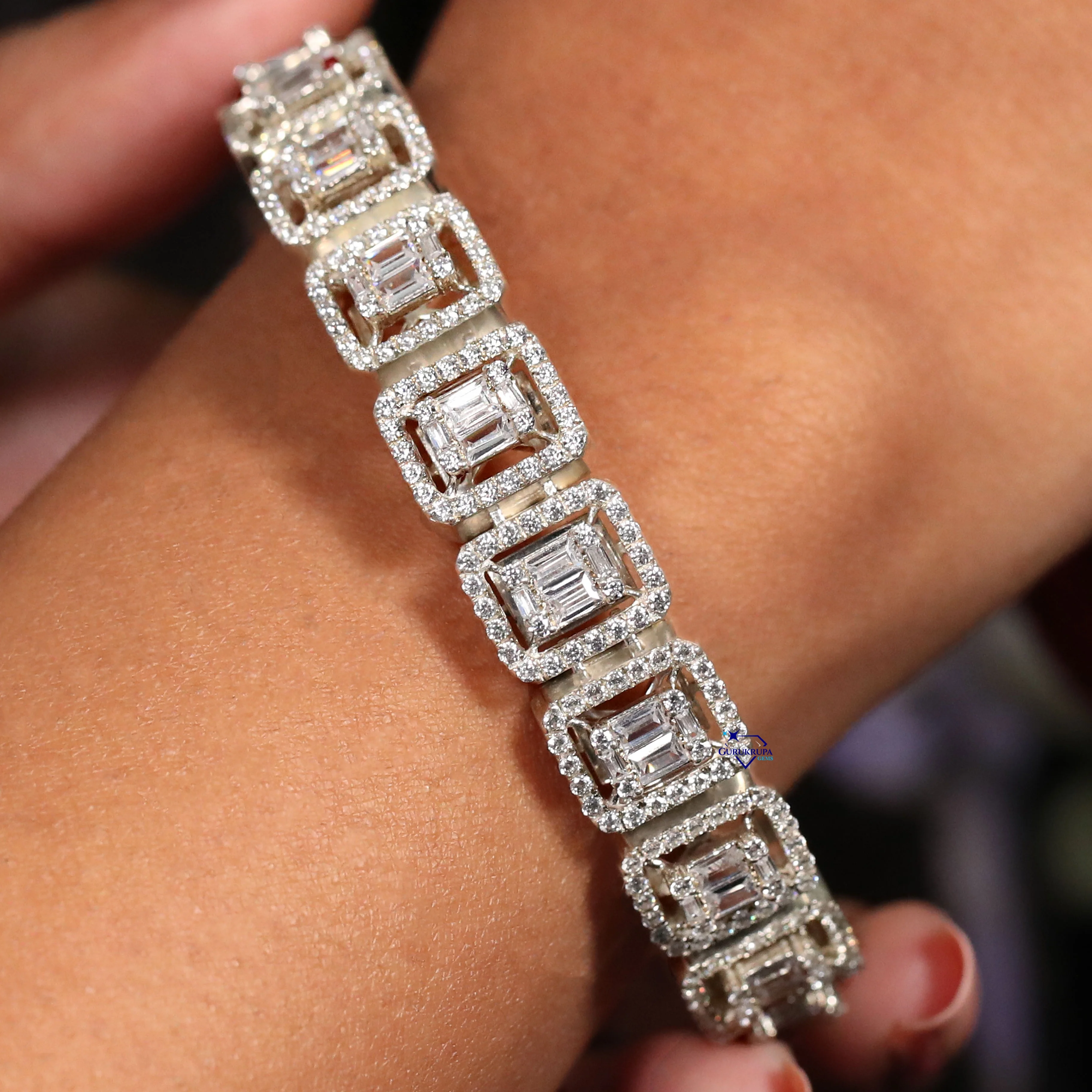 DIAMOND BRACELETS FOR WOMEN
