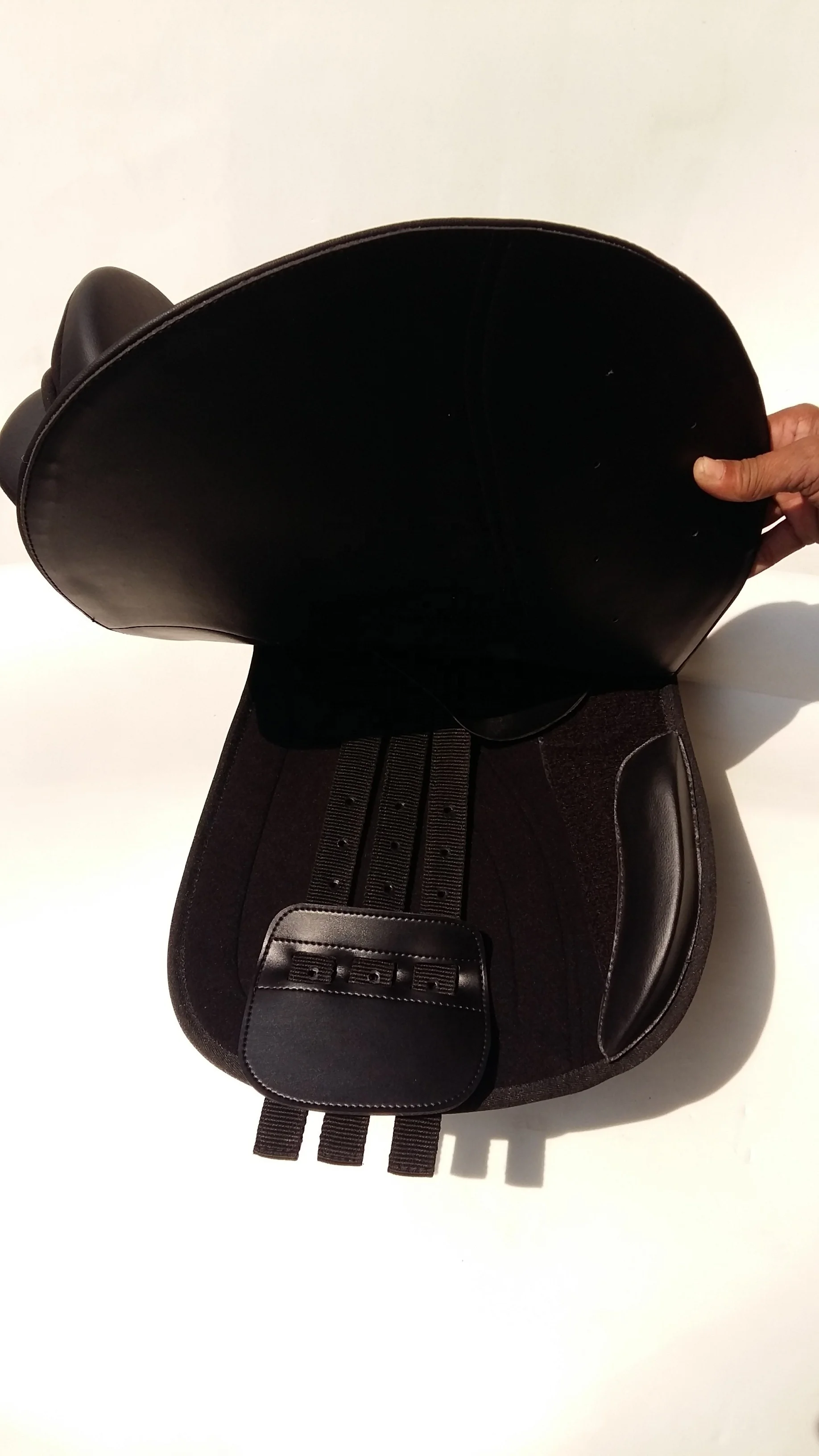 High Quality Synthetic Jumping Horse Saddle/ Customize Horse Jumping Saddle/ Tope Selling Gp