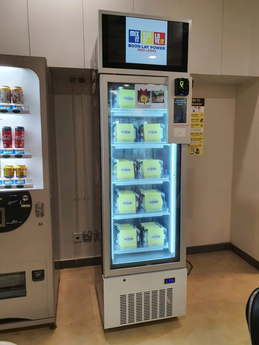 Heated Smart Vending Rfid Pocket Lockers Automatic Buy Chilled Snack