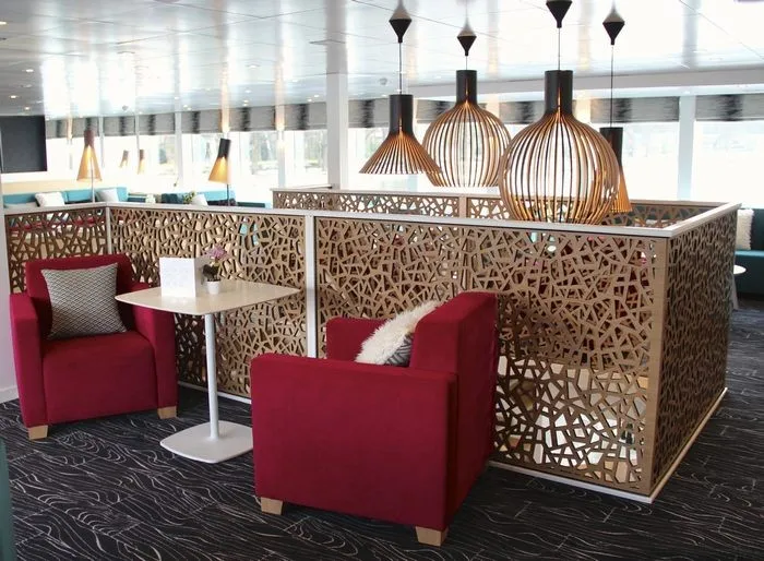 vach-ngan-hoa-van-trang-tri-sat-my-thuat-6-nguyen-phong-cnc