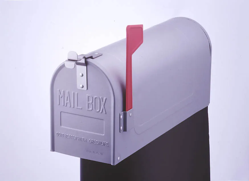 Amerikan Posta Kutusu Tipi Kırmızı Bayrak Ayakta Bahçe Posta Kutusu