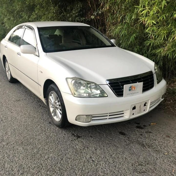 Тойота краун 2010. Toyota Avalon 2004. Toyota Crown 2010 битый. Двигатель Тойота Краун 2010.