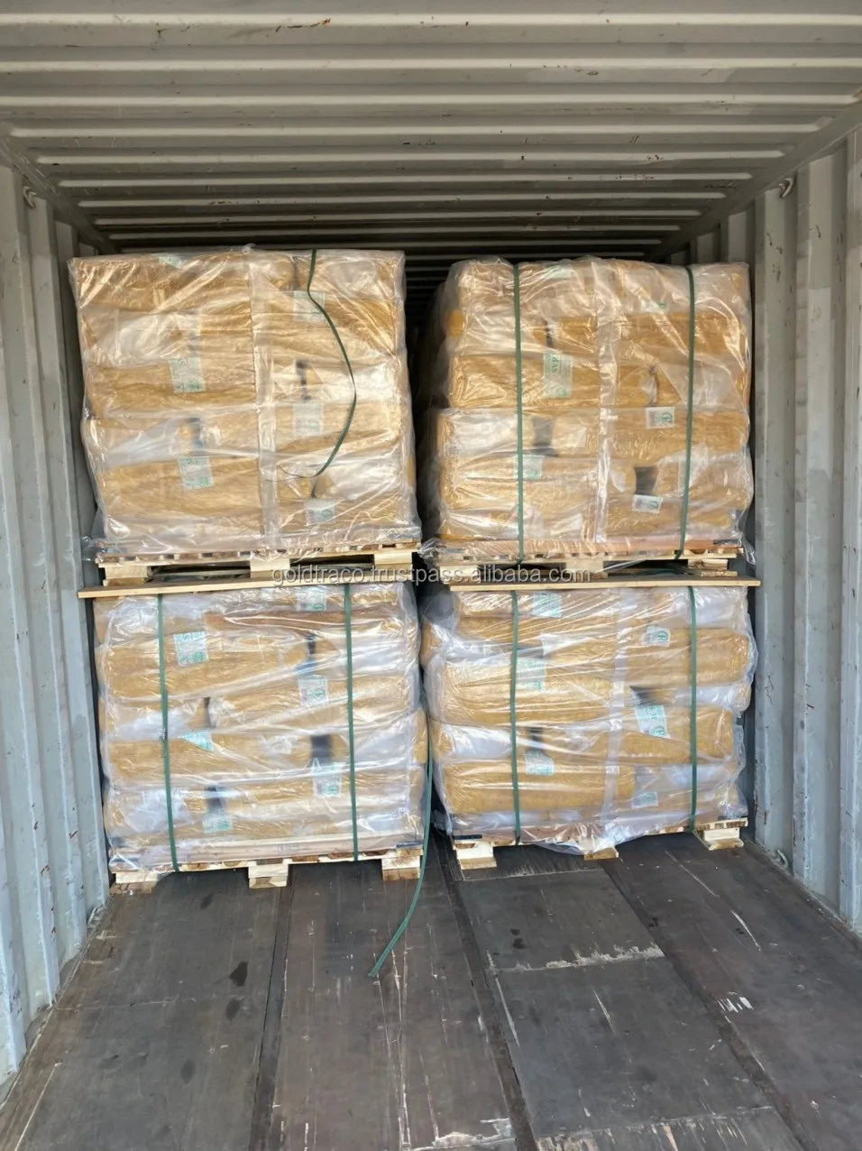 in loose bale wooden pallet shrink-wrapped packing