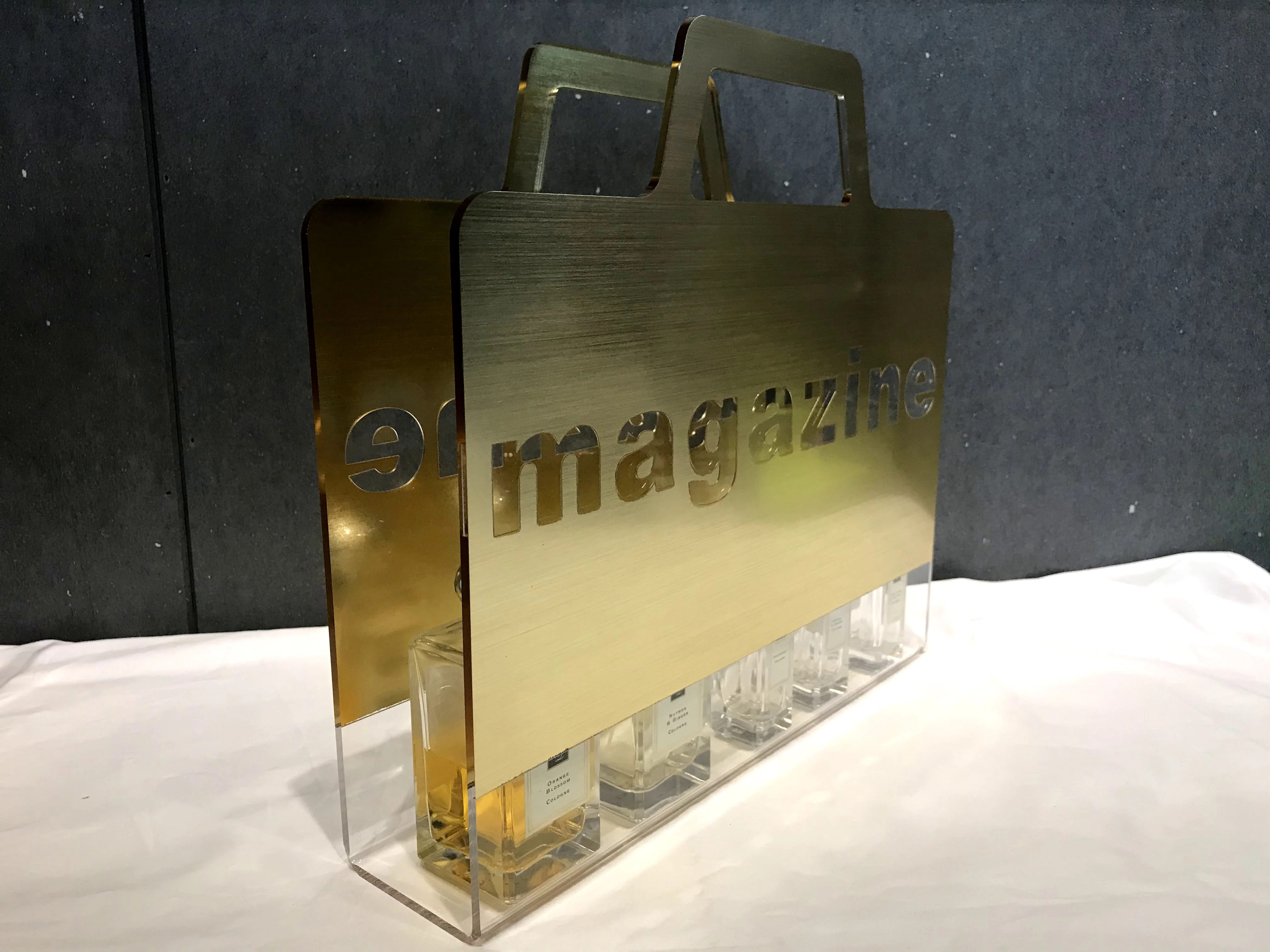 gold acrylic customize logo display stand with handle