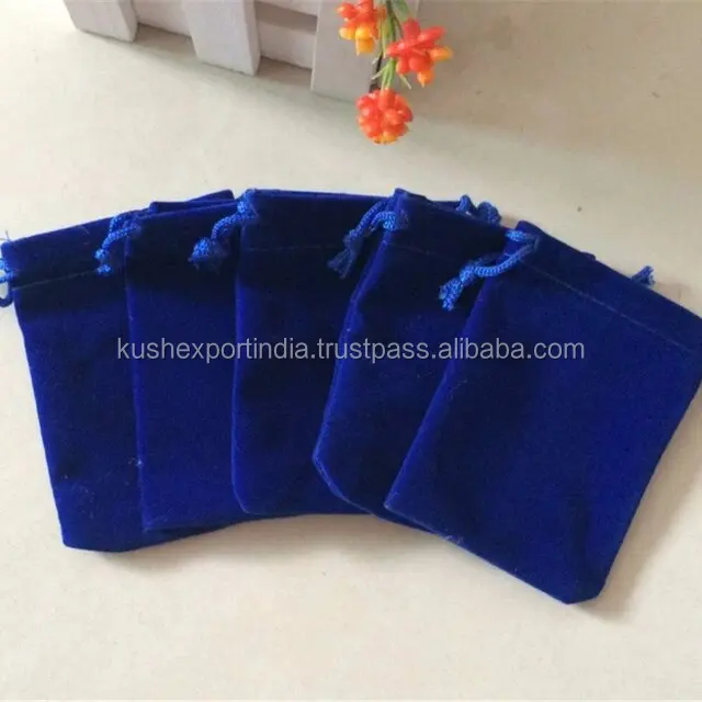 velvet pouch -1.jpg