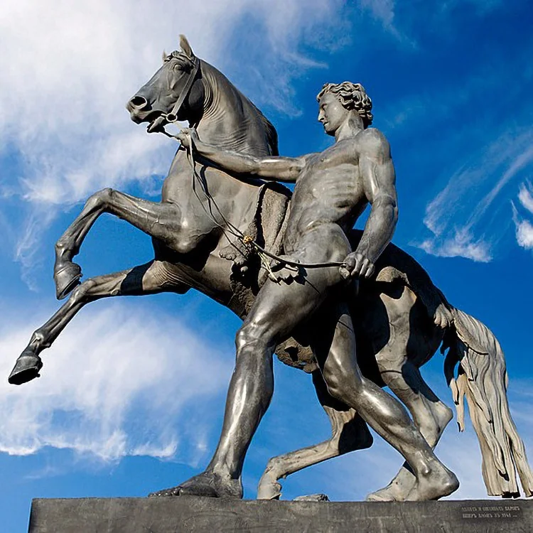 户外大尺寸铸造青铜裸体马 tamers 雕像
