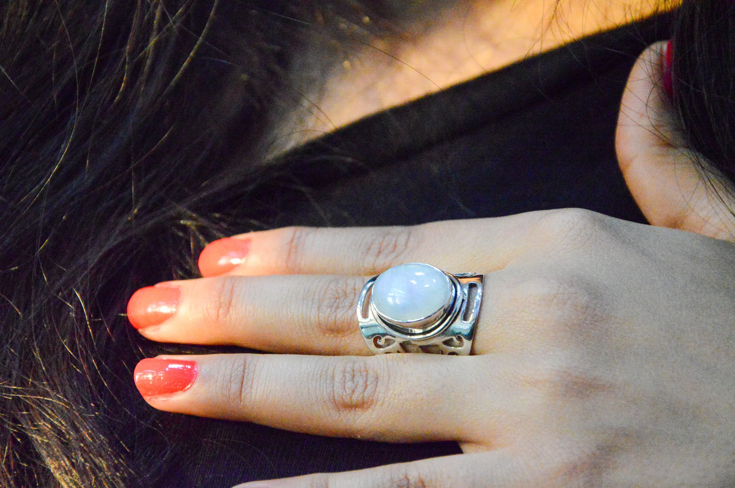 Details about   925 Sterling Silver 0.75 Cts Moonstone Gemstone Designer Women Ring