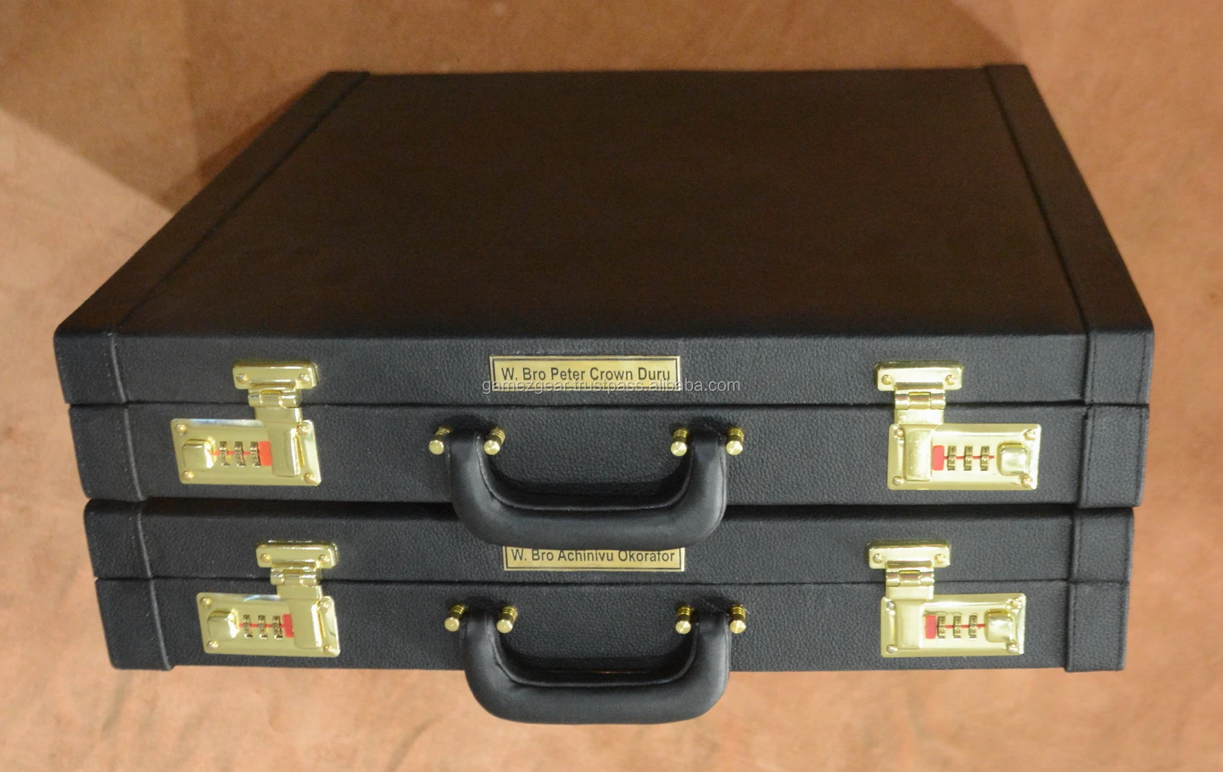 Hard Case Leather Black.jpg