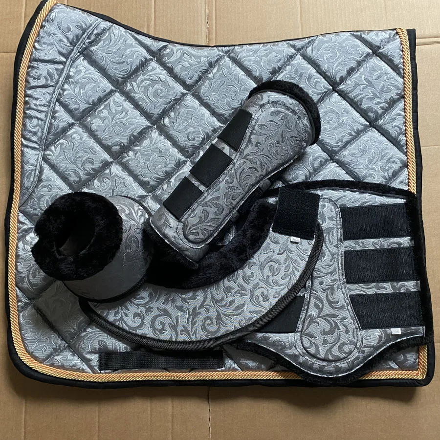 Luxury Horse Saddle Pads Flourish Fabric Washable Saddle Pad With