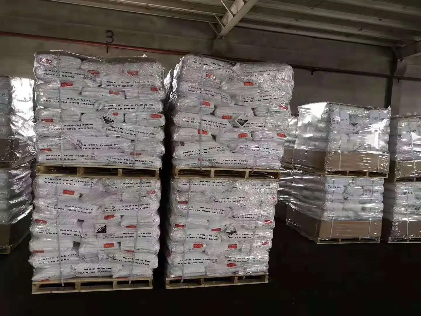 sale and good purity large particle carbamide,urea,n46% nitrogen