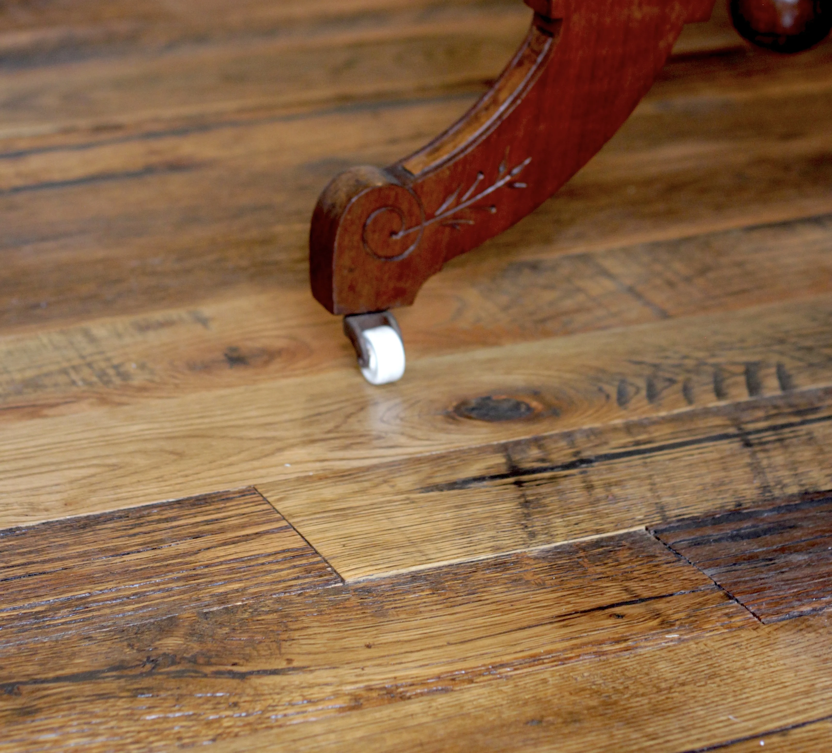 Reclaimed Hardwood Flooring 19 05mm Thick Tongue And Groove Width 7 62cm To 15 24cm Buy Skip Planed Flooring Clean Face Flooring Maple Flooring Wire Brushed Flooring Fence Plank Flooring Tongue And Groove American Oak Flooring 7 62cm Wide To Reclaimed Hardwood Flooring 19 05mm Thick Tongue And Groove Width 7 62cm To 15 24cm Buy Skip Planed Flooring Clean Face Flooring Maple Flooring Wire Brushed Flooring Fence Plank Flooring Tongue And Groove American Oak Flooring 7 62cm Wide To