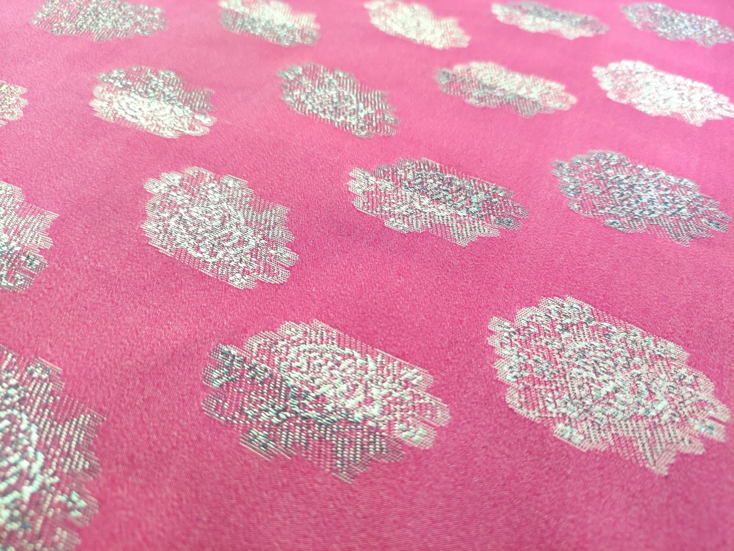 Light Fancy Jacquard Chiffon Fabric With Floral Pattern Cut For