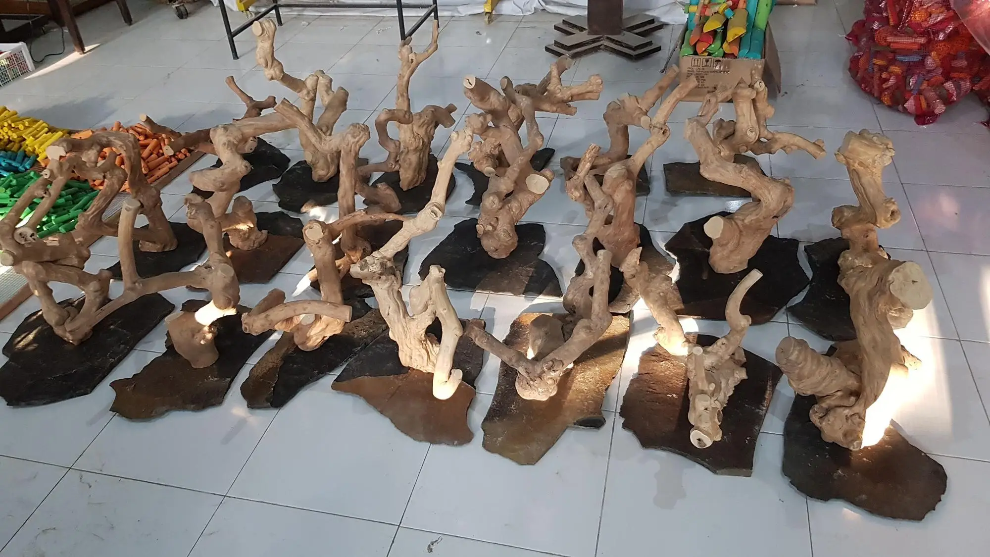 Java Wood Reptile Slate Base Terrarium Wooden Climbing Wood Branches