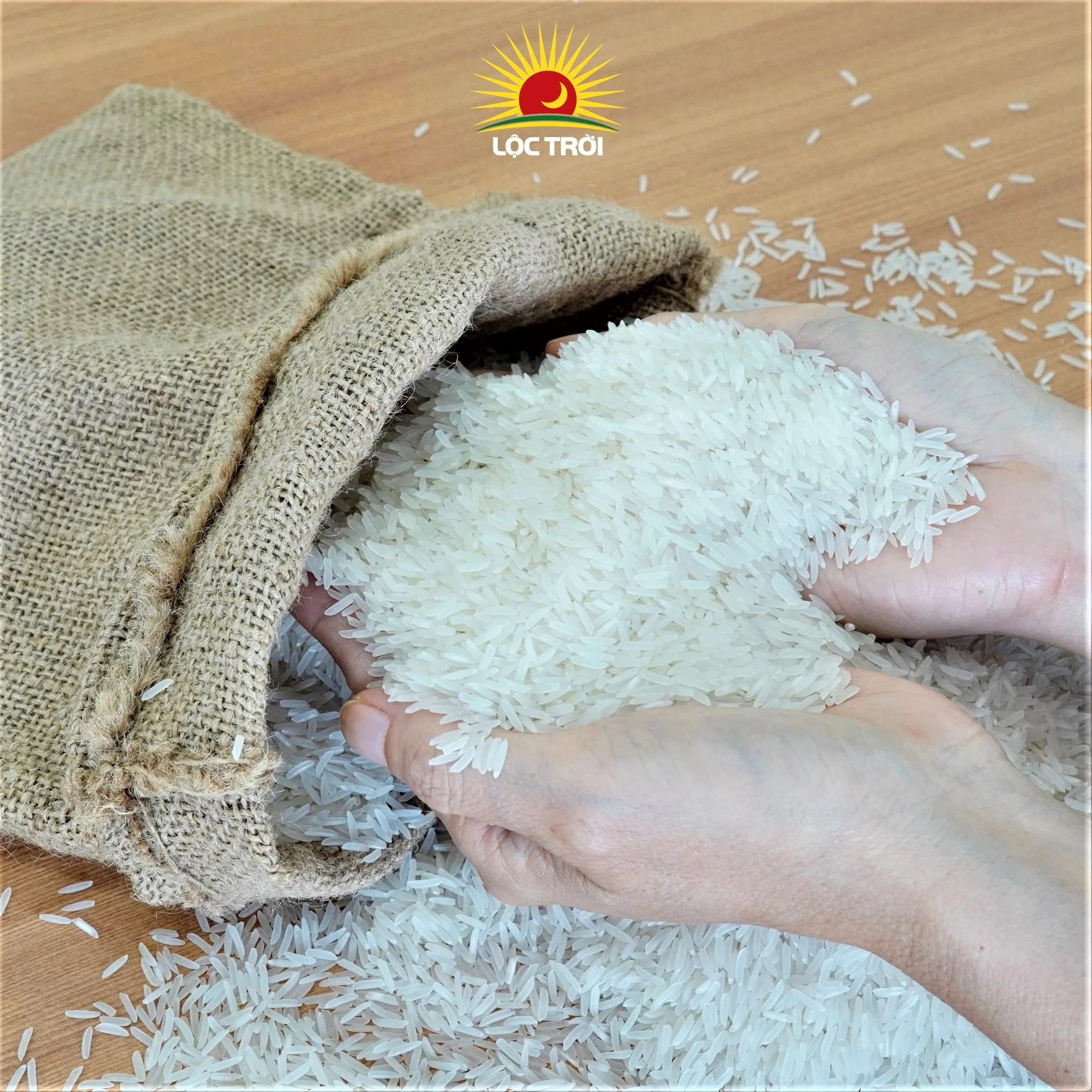 Premium Vietnamese White Rice Long Grain Fragrant Rice Lt28 Variety For Exporting Contact Us For
