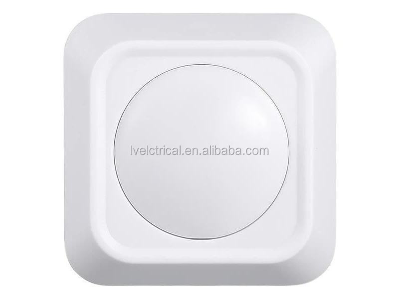 4.5V 1W 3 Pcs RGB Color Changing LED Puck Light