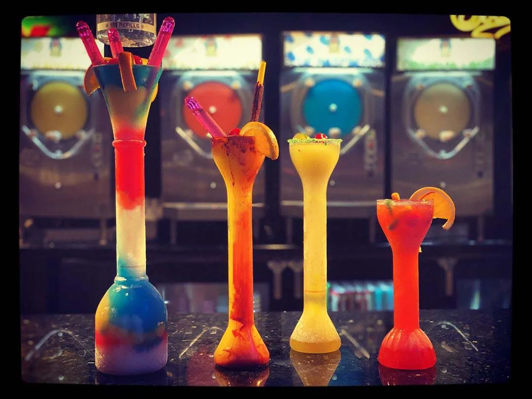 Big Size Large Capacity Beer Yard Plastic Yard Cup With Lanyard And Lid