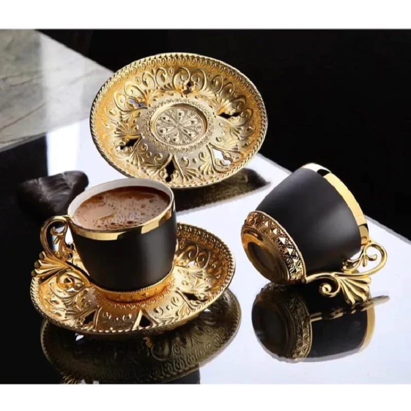 LaModaHome set di 6 bicchieri da tè turchi arabi con supporti dorati e piattini – Set vintage fatto a mano idea regalo tazza da tè in vetro 