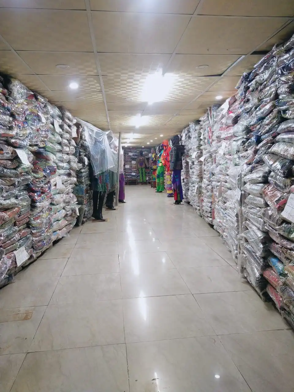 Kashmir Silk Carpets 100 Silk And Hand Made Silk Rectangular Carpet Traditional Dark Color