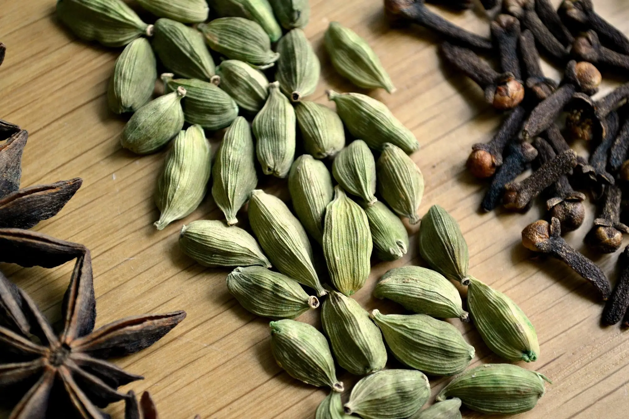 green cardamom | high quality cardamom | fresh cardamom for sale