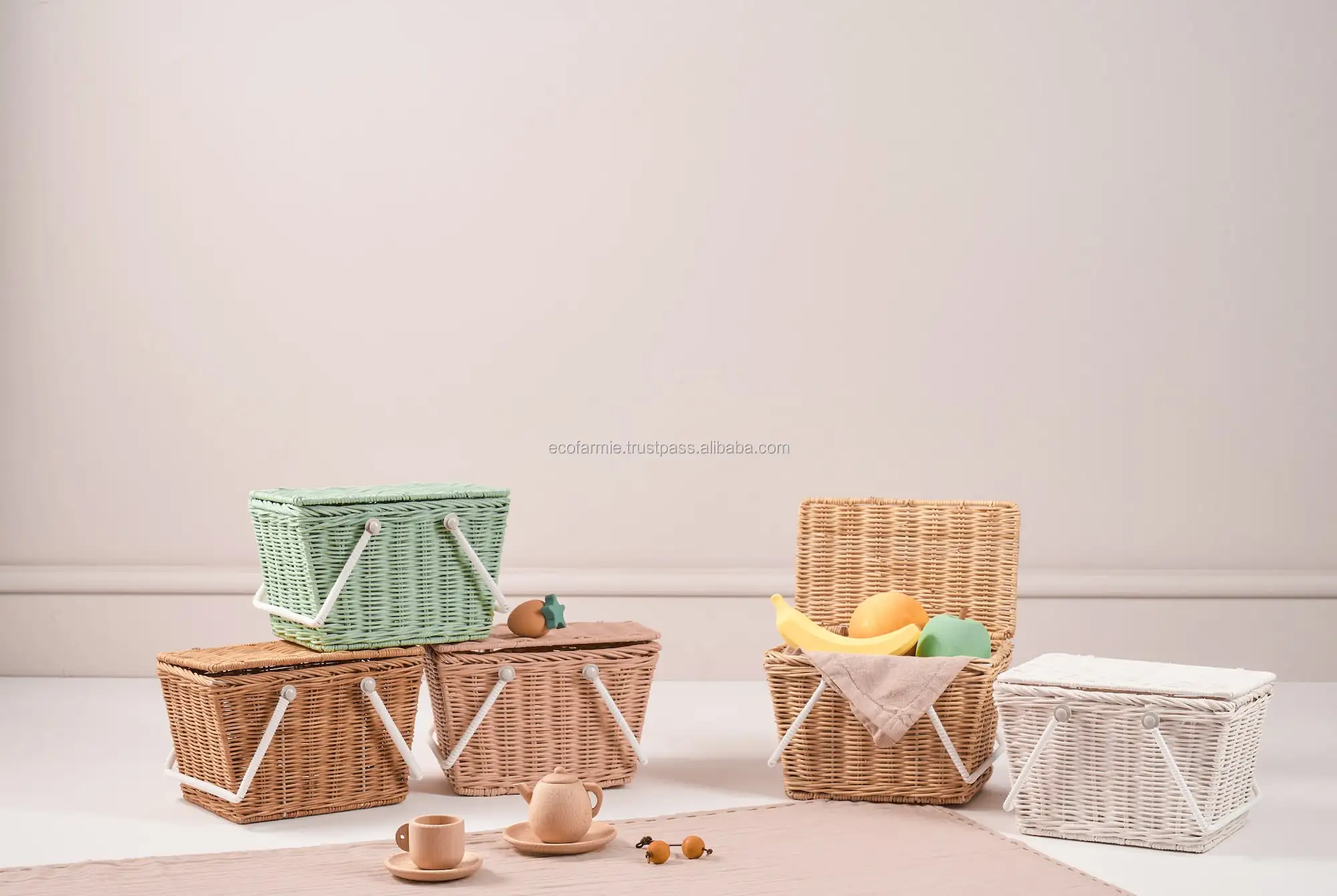 Natural Handwoven Bamboo Rattan Picnic Basket Wholesale Cheap Price For