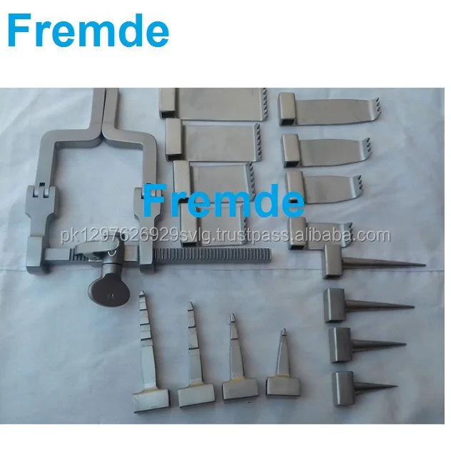 McChuloch Hinged 3.jpg