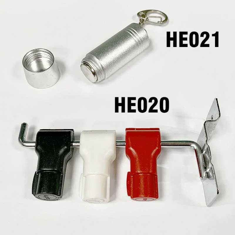 HE020 Plastic lock sample
