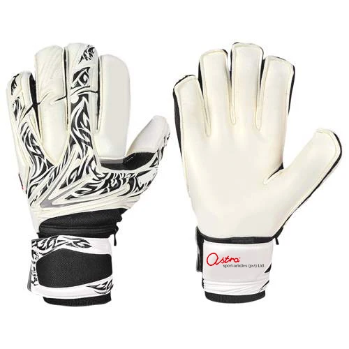 
Sports wear Professional Goalkeeper Gloves Hand Protection Strapped Closure for sale 