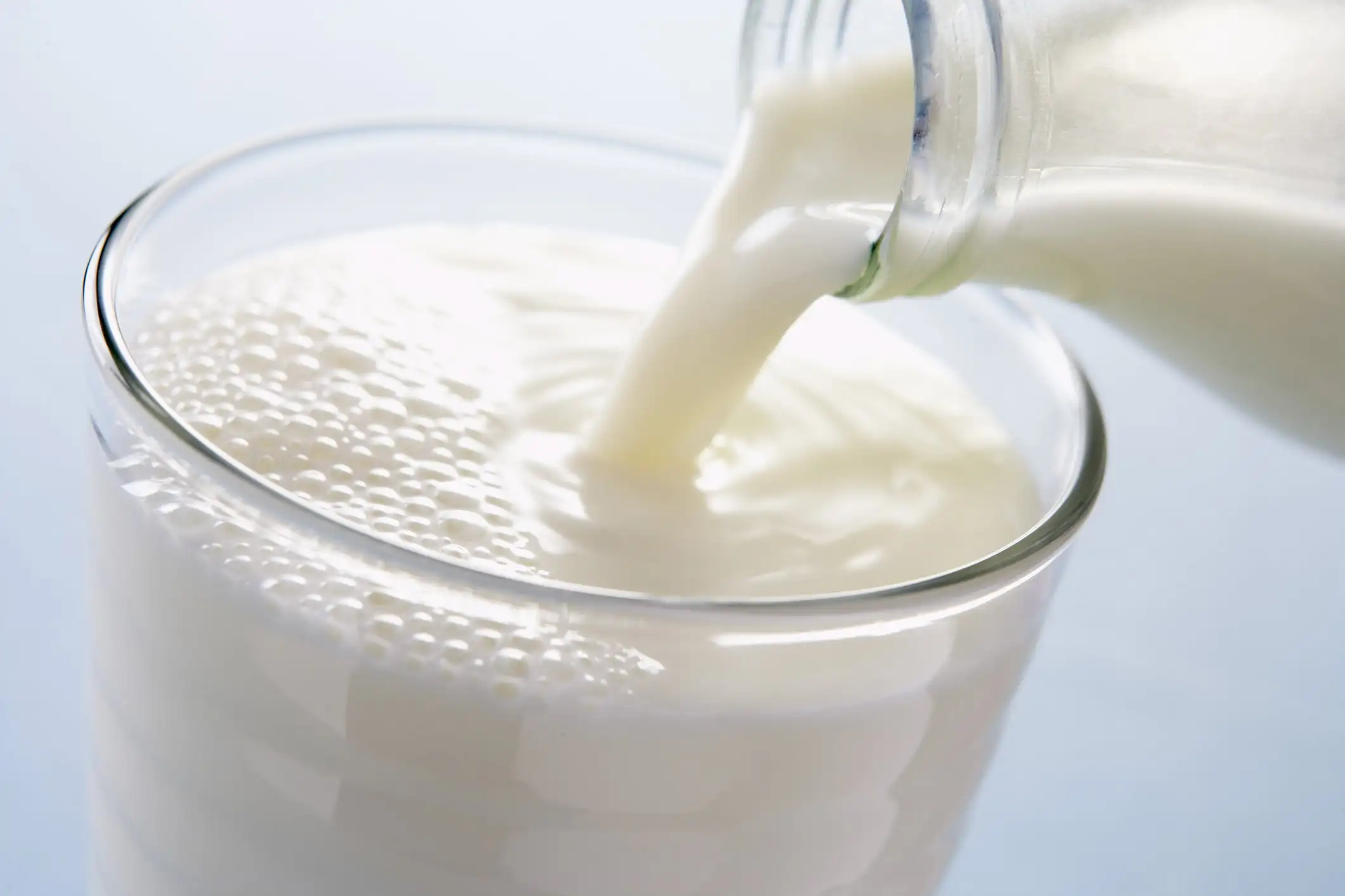 Best Quality Sterilized Full Cream Evaporated Milk - Buy Best Quality Sterilized Full Cream Milk,Nutrient Fresh Milk Quality Sterilized Full Cream Milk Product on Alibaba.com