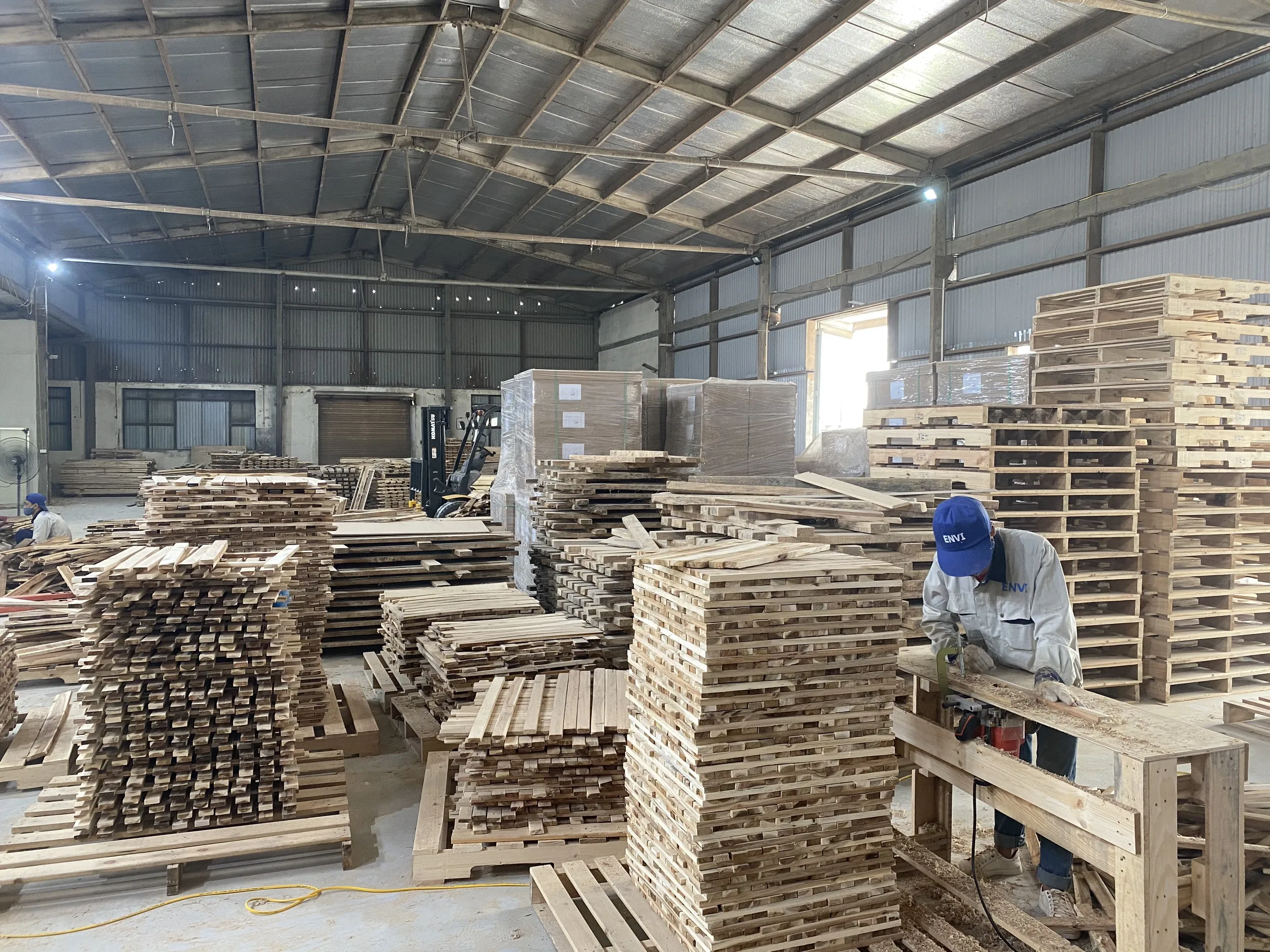 Vietnam Plywood Sheet For Packaging Use For Plywood Pallet,Wooden Crate ...