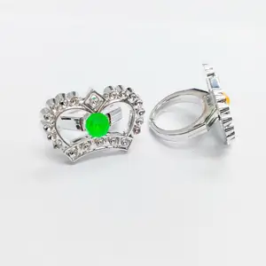 Plastic Crown Silver Rings R671S NEW jewelry RINGS Girl Kid Novelty Birthday Party Favors Gift Toy Prize