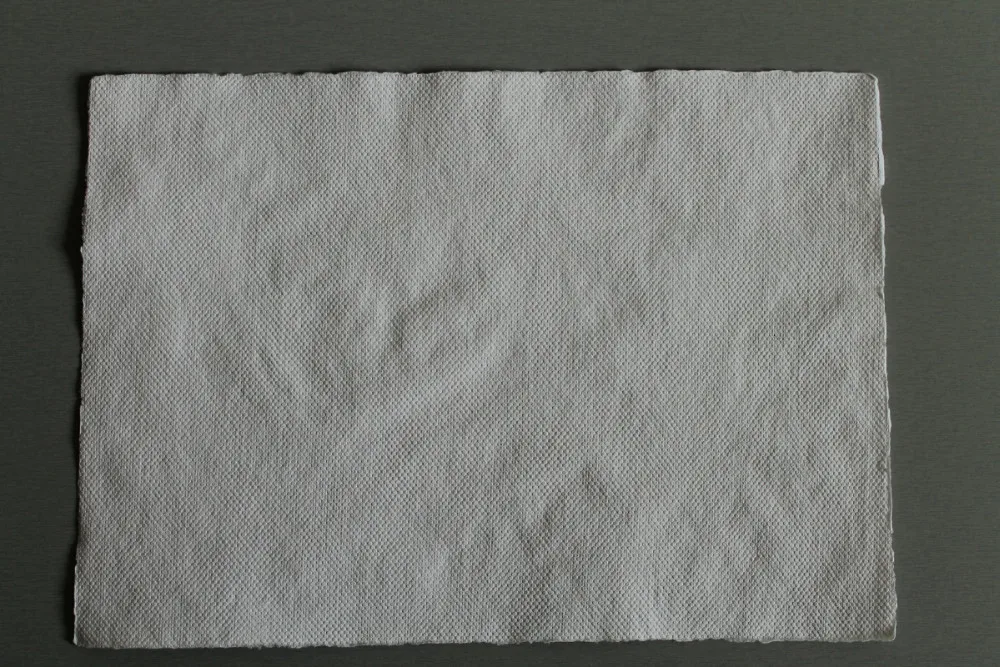 棉布碎布手工纸,金色和银色斑点,用于尺寸为 56 * 76厘米的期刊制作者