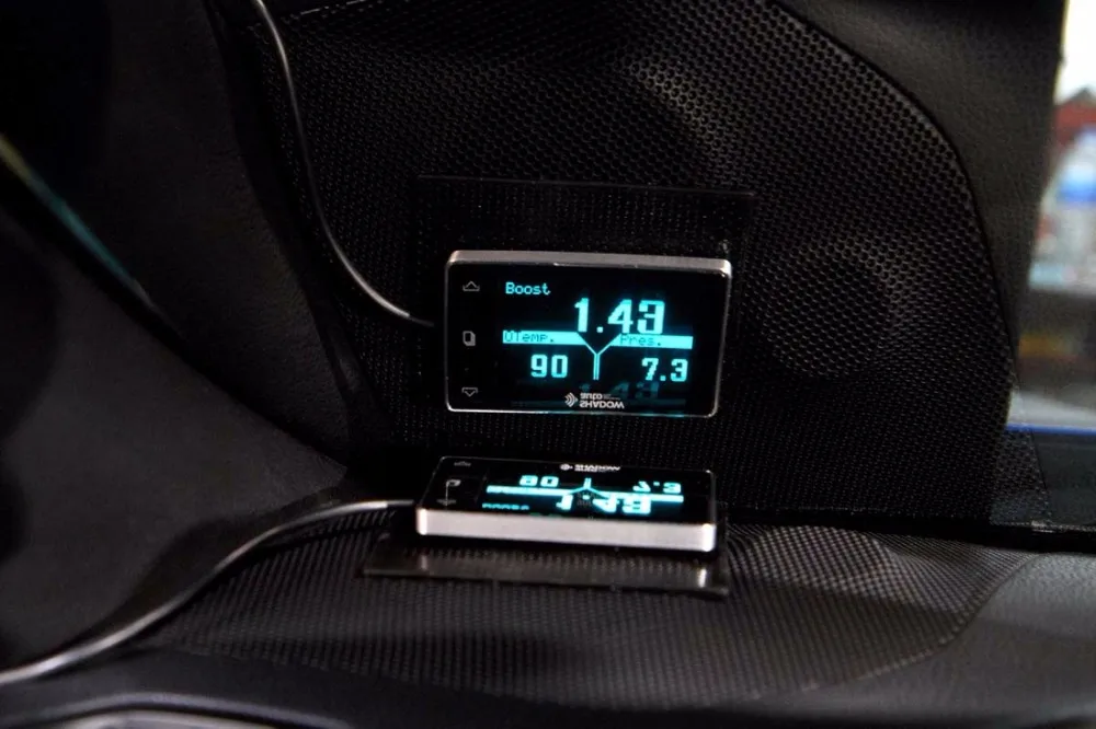 HUD numérique tout en un Shadow OLED: affichage tête haute